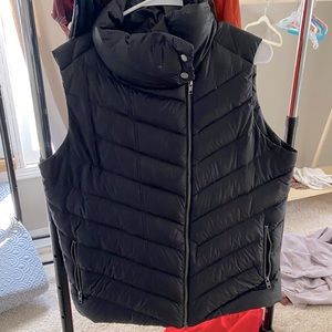 Patagonia Prow Puffer Diagonal Zip Vest